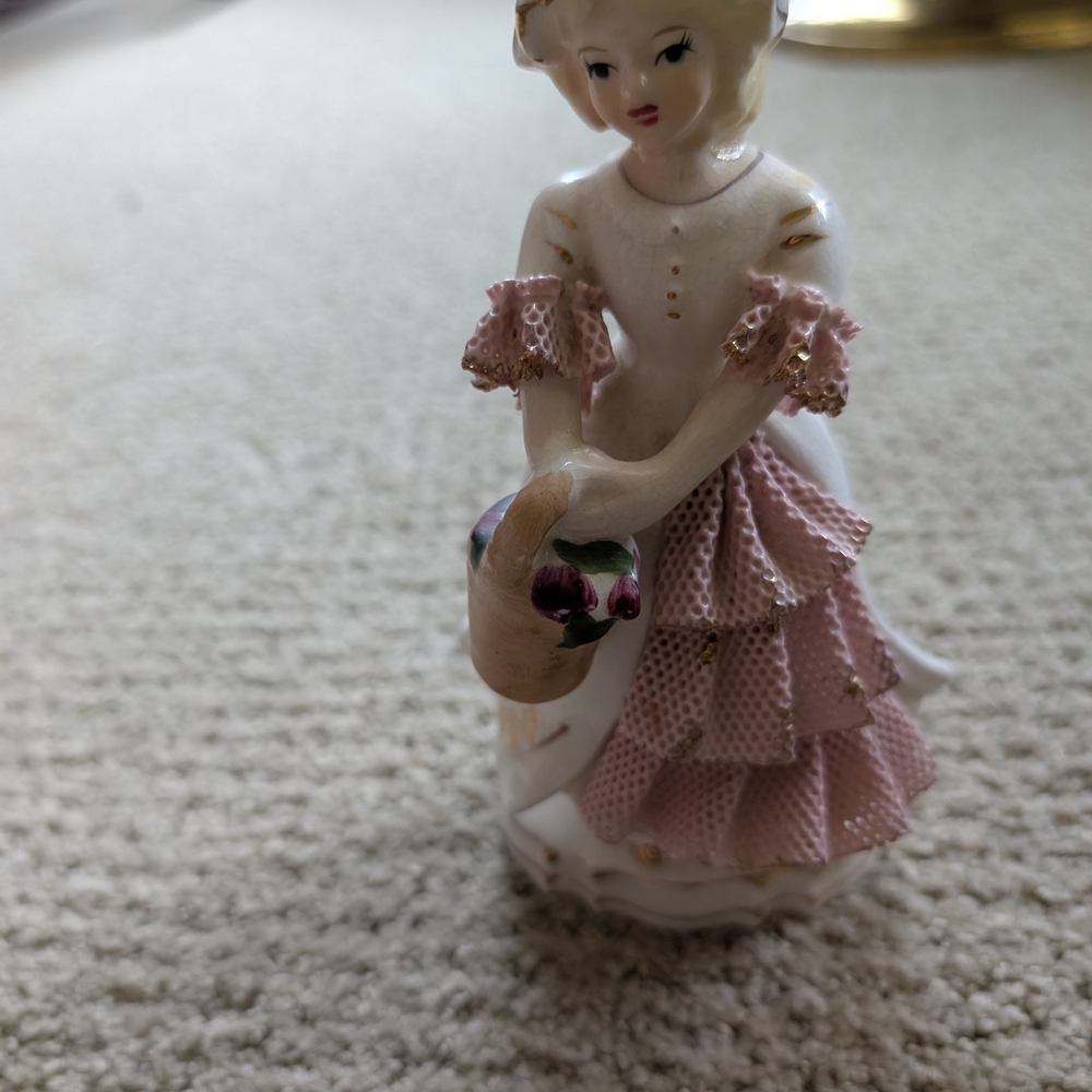 Elegant Porcelain Figurine With Raised Lace-By TILSO